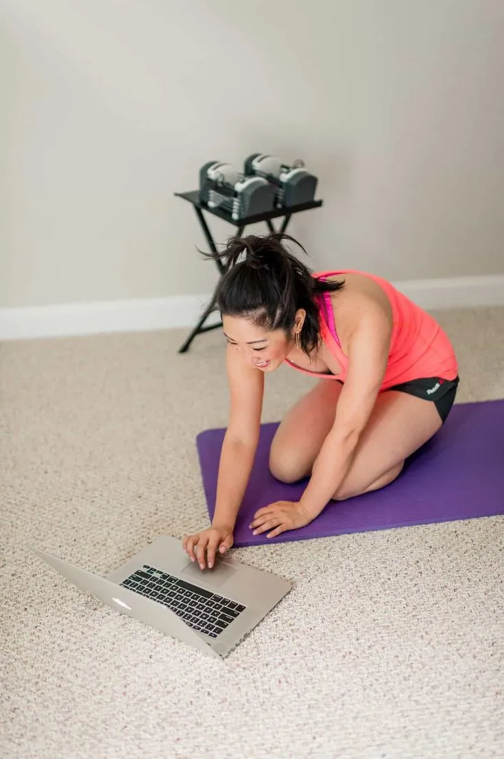 Guide displayed on a tablet during workout